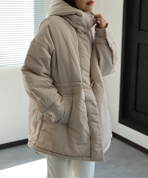 ap retro（アプレトロ）の「フードパディングスタンドビッグブルゾン/パディングコート/モンスターコート（ダウンジャケット/コート・レディース・オフホワイト/アイボリー/ブラック・FREE）」の14枚目の写真