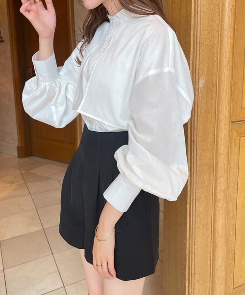 Ambre Ciel(アンブルシエル)の「ケープバンドカラーシャツ/【WEB/EC限定商品】(シャツ/ブラウス・レディース・ダークブラウン/オフホワイト・FREE)」の4枚目の写真