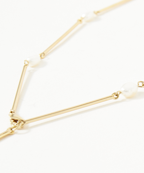abahouse mavie（アバハウスマヴィ）の「スティック×淡水パールネックレス（ネックレス・レディース・ゴールド・フリー）」の3枚目の写真
