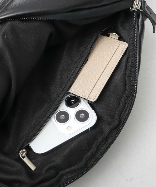 glabella（グラベラ）の「パデッド クッション PU ショルダーバッグ（ショルダーバッグ・メンズ・ブラック・FREE）」の9枚目の写真