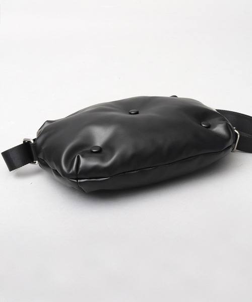 glabella（グラベラ）の「パデッド クッション PU ショルダーバッグ（ショルダーバッグ・メンズ・ブラック・FREE）」の17枚目の写真