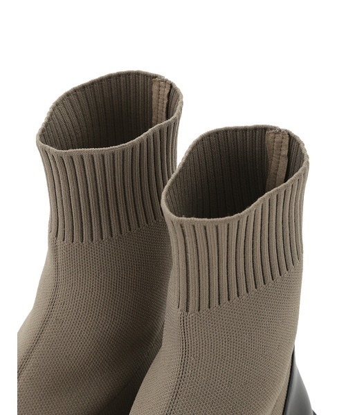 LILY BROWN（リリーブラウン）の「トラックソールニットショートブーツ（パンプス・レディース・アイボリー/ブラック/カーキ・LARGE/SMALL/MEDIUM）」の14枚目の写真