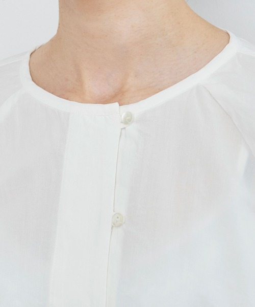 PAR ICI（パーリッシィ）の「ナチュラルトリプルワッシャー/ストライプ ボタンブラウス（シャツ/ブラウス・レディース・ホワイト/ネイビー/サックスブルー・FREE）」の18枚目の写真