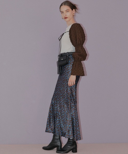 ELLEgirl(エルガール)の「ヴィーガンレザーベルトバッグ【ELLEgirl/エル ガール】(ボディバッグ/ウエストポーチ・レディース・シルバー/ブラック・FREE)」の22枚目の写真