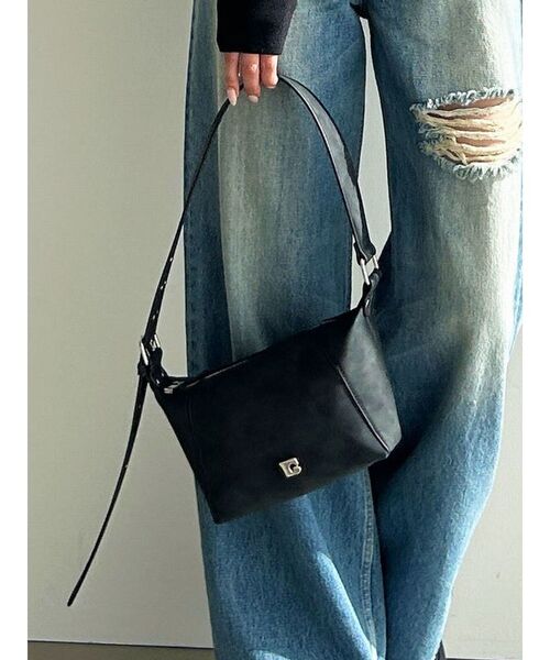 EMODA（エモダ）の「スクエアハンドルバッグ（ショルダーバッグ・レディース・グリーン/ブラック/ブラウン・FREE）」の18枚目の写真