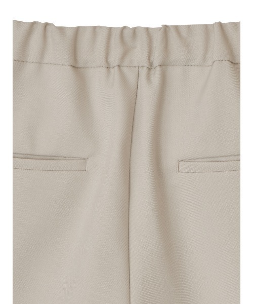 専用♥Ameri EASY TUCK HALF PANTS 　アイボリー M Ameri（アメリ）の「EASY TUCK HALF PANTS（その他パンツ）」 - WEAR