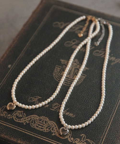 BONLECILL noir（ボンルシールノワール）の「【BONLECILL noir】ハートモチーフパールネックレス（ネックレス・レディース・シルバー/ゴールド・FREE）」の4枚目の写真