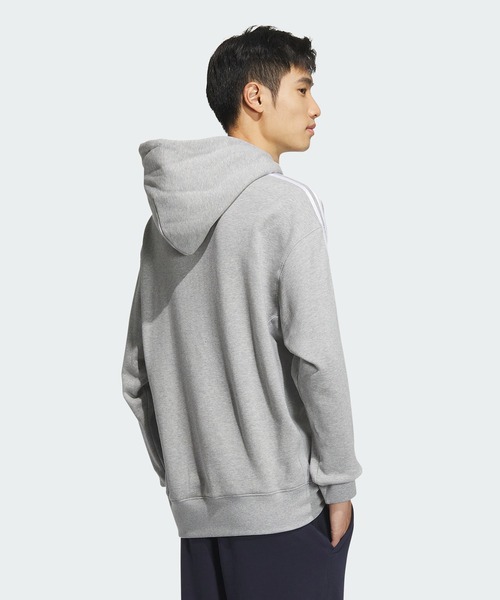 adidas（アディダス）の「エッセンシャルズ プラス ルーズ