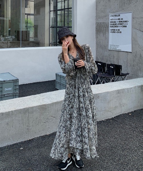 N.s(エヌドットエス)の「花柄シフォンワンピース(ワンピース・レディース・ブラック・M/L)」の8枚目の写真