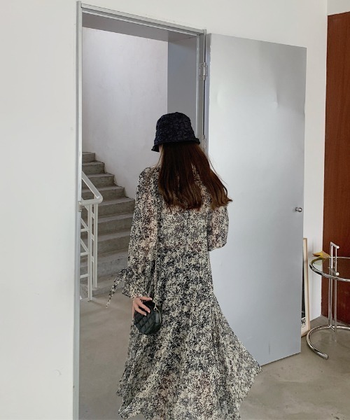 N.s(エヌドットエス)の「花柄シフォンワンピース(ワンピース・レディース・ブラック・M/L)」の7枚目の写真