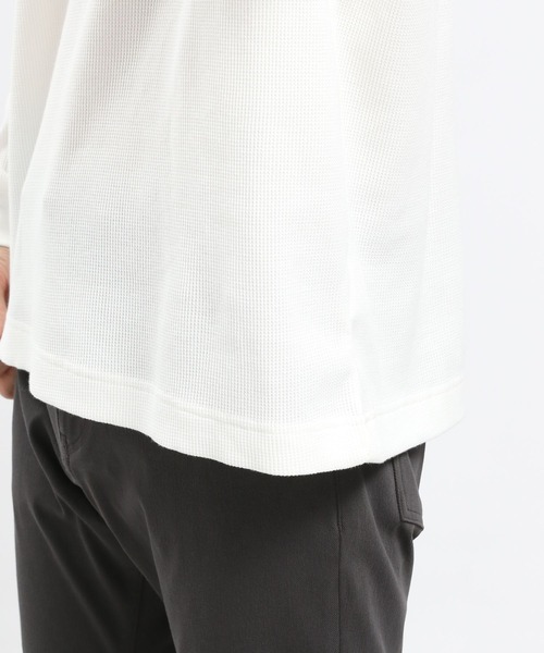 GLOBAL WORK Smile Seed Store（グローバルワーク スマイルシードストア）の「速乾ワッフルTシャツ長袖/991881（Tシャツ/カットソー・メンズ・ブラック/グレイッシュベージュ/オフホワイト/グレー・LARGE/SMALL/X-LARGE/MEDIUM）」の21枚目の写真