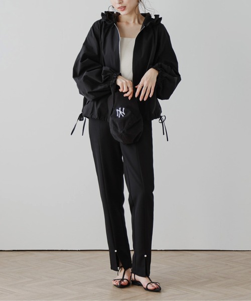 AMELY(エミリー)の「リボンマウンテンパーカー(マウンテンパーカー・レディース・ベージュ/グレー/ブラック・フリー)」の4枚目の写真