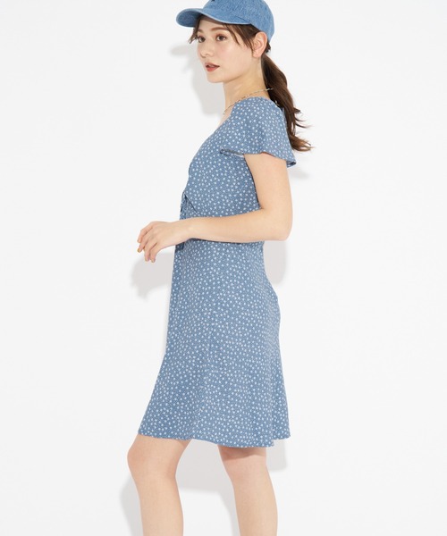 Levi's(リーバイス)の「Levi's/リーバイス ワンピース ブルー BELISSIMA DITSY(ワンピース・レディース・マルチ・XS/S/M)」の15枚目の写真