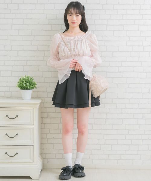 ems excite(エムズエキサイト)の「チュールフリル巾着バッグ(ショルダーバッグ・レディース・ブラック/オフホワイト/ライトベージュ/ライトグレー・ONE SIZE)」の18枚目の写真