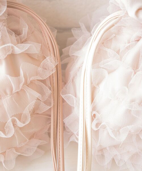 ems excite(エムズエキサイト)の「チュールフリル巾着バッグ(ショルダーバッグ・レディース・ブラック/オフホワイト/ライトベージュ/ライトグレー・ONE SIZE)」の19枚目の写真