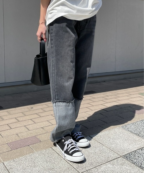 Meli rich（メリーリッチ）の「ロールアップ風切替ストレートデニムパンツ（デニムパンツ・レディース・ブラック/ブルー・MEDIUM）」の14枚目の写真