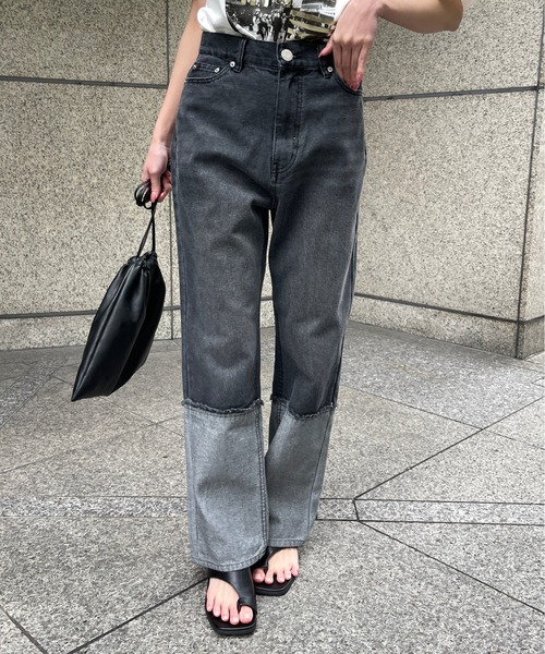 Meli rich（メリーリッチ）の「ロールアップ風切替ストレートデニムパンツ（デニムパンツ・レディース・ブラック/ブルー・MEDIUM）」の22枚目の写真