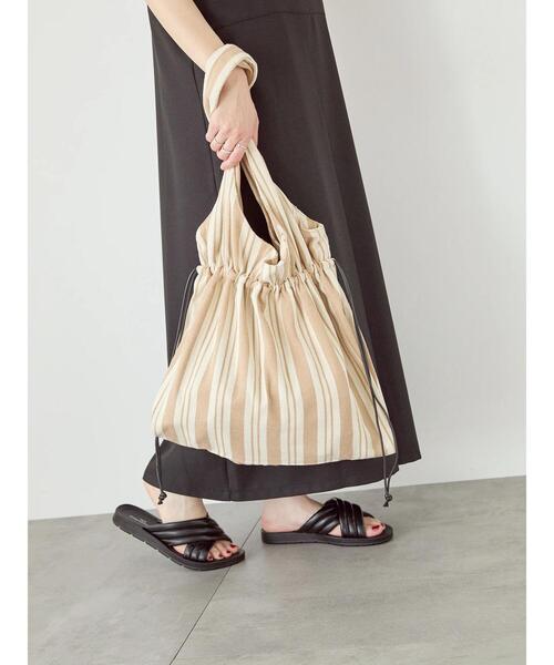 Samansa Mos2 blue(サマンサモスモスブルー)の「ストライプ巾着トートバッグ(ハンドバッグ・レディース・ネイビー/ブラック/ベージュ・F)」の18枚目の写真