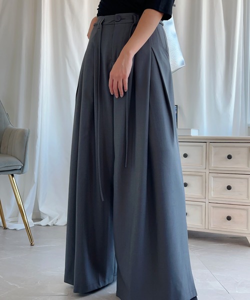 aimoha（アイモハ）の「【aimoha】ハイウエストタックドレープパンツ（その他パンツ・レディース・ベージュ/ブラック/グレー・SMALL/MEDIUM/X-LARGE/LARGE）」の12枚目の写真