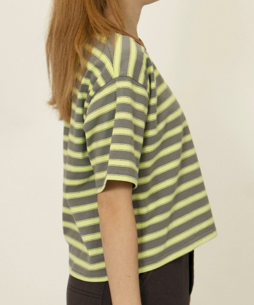 UNIVERSAL OVERALL（ユニバーサルオーバーオール）の「RETRO BORDER TEE（Tシャツ/カットソー・レディース・ホワイト×ブラック/ブルー系その他2/グレー系その他・M/L）」の7枚目の写真