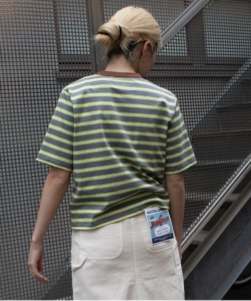 UNIVERSAL OVERALL（ユニバーサルオーバーオール）の「RETRO BORDER TEE（Tシャツ/カットソー・レディース・ホワイト×ブラック/ブルー系その他2/グレー系その他・M/L）」の14枚目の写真