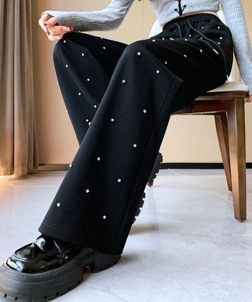 SHEENA(シーナ)の「ビジュースウェットパンツ(スウェットパンツ・レディース・ブラック/ホワイト・M)」の18枚目の写真