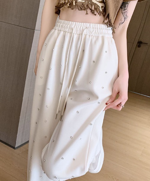 SHEENA(シーナ)の「ビジュースウェットパンツ(スウェットパンツ・レディース・ブラック/ホワイト・M)」の5枚目の写真
