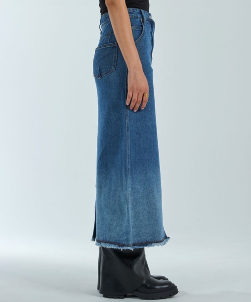 ADDYSONS(アディソンズ)の「Fringe Denim Skirt(デニムスカート・レディース・ブルー/ブラック・SMALL/MEDIUM)」の3枚目の写真