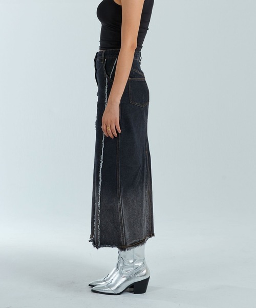 ADDYSONS(アディソンズ)の「Fringe Denim Skirt(デニムスカート・レディース・ブルー/ブラック・SMALL/MEDIUM)」の7枚目の写真
