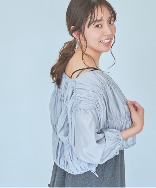 mysty woman（ミスティウーマン）の「シャーリングドロストブルゾン　128552（ブルゾン・レディース・ブラック/ライトグレー/オフホワイト・FREE）」の3枚目の写真