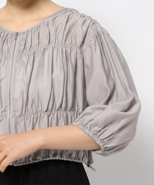 mysty woman（ミスティウーマン）の「シャーリングドロストブルゾン　128552（ブルゾン・レディース・ブラック/ライトグレー/オフホワイト・FREE）」の5枚目の写真