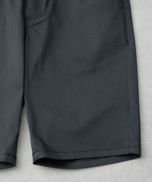 NANO universe（ナノユニバース）の「「MC」coveross(R)イージーショーツ（その他パンツ・メンズ・オフホワイト/チャコール・S/M/L）」の14枚目の写真