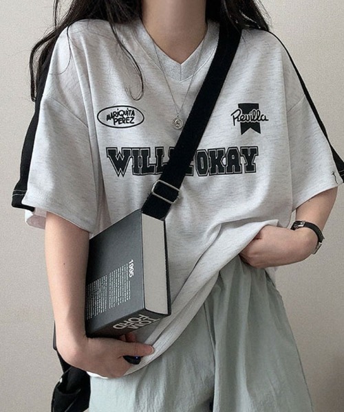VIVID LADY（ビビッドレディー）の「ロゴ入りⅤネックtシャツ レディース 配色 ブロークコア（Tシャツ/カットソー・レディース・ネイビー/ブラック/ホワイト系・FREE）」の4枚目の写真