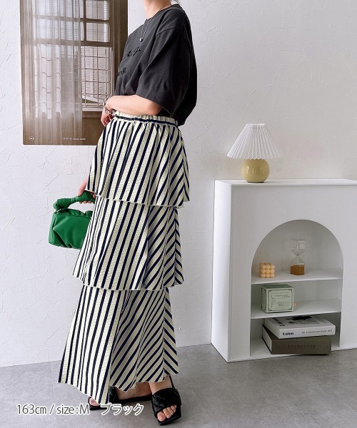 nissen（ニッセン）の「【販売終了】ストライプティアードスカート（スカート・レディース・ネイビー/ブラック・M/L）」の6枚目の写真