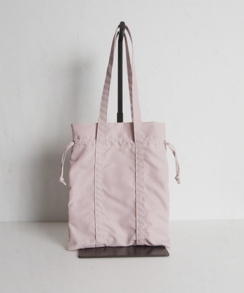 tocco closet(トッコ クローゼット)の「【ZOZO限定】パイピングフリルトートバッグ(トートバッグ・レディース・アイボリー/ブラック/ピンク・FREE)」の8枚目の写真