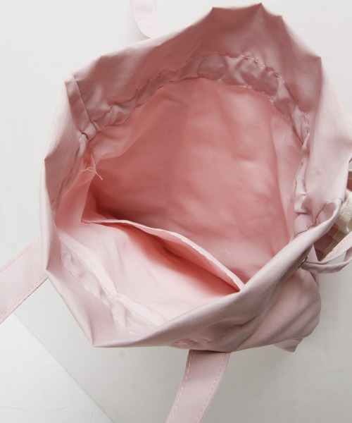 tocco closet(トッコ クローゼット)の「【ZOZO限定】パイピングフリルトートバッグ(トートバッグ・レディース・アイボリー/ブラック/ピンク・FREE)」の13枚目の写真