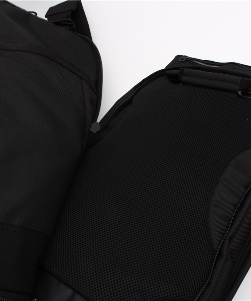 C6(シーシックス)の「C6(シー・シックス) 2in1 SLIM バックパック(バックパック/リュック・メンズ・ブラック・FREE)」の9枚目の写真