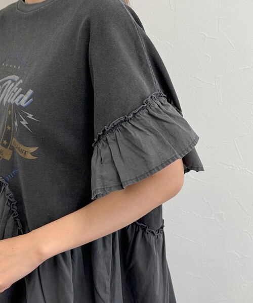 fredy emue(フレディエミュ)の「ピグメント加工リメイク風Tシャツ(Tシャツ/カットソー・レディース・チャコールグレー/ライトグレー・38)」の20枚目の写真