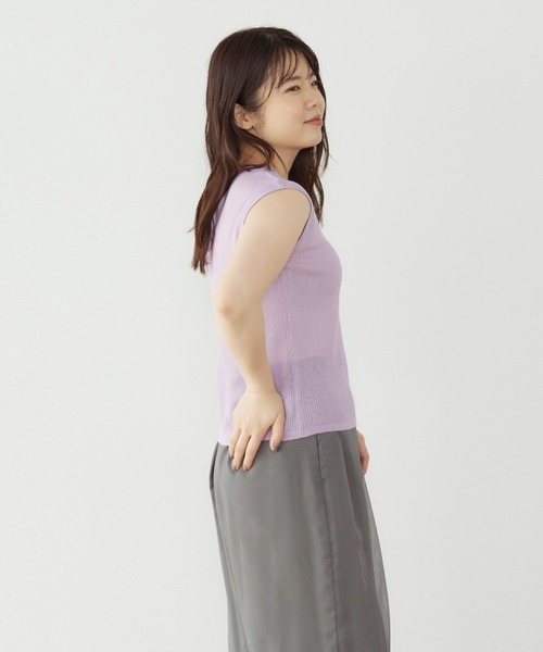 COHINA(コヒナ)の「ブライトシアーリブノースリニットトップス【低身長・小柄女性】(ニット/セーター・レディース・ピンク/ホワイト/チャコールグレー/ラベンダー/ブラウン・ONE SIZE)」の20枚目の写真