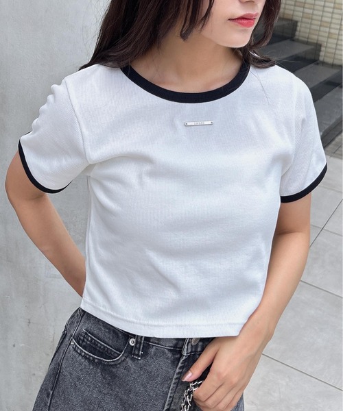 INGNI(イング)の「プレート付リブリンガーTシャツ(Tシャツ/カットソー・レディース・ブラック×ホワイト/ホワイト×ブラック/ブルー系7・M)」の5枚目の写真