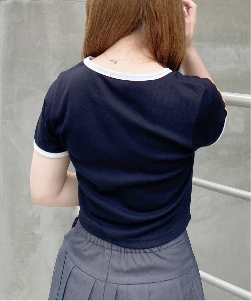 INGNI(イング)の「プレート付リブリンガーTシャツ(Tシャツ/カットソー・レディース・ブラック×ホワイト/ホワイト×ブラック/ブルー系7・M)」の16枚目の写真