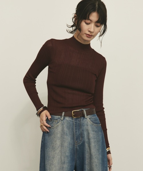 MERLOT（メルロー）の「リネンタッチリブ編みシアーハイネックプルオーバー（Tシャツ/カットソー・レディース・アイボリー/ブラック/ブラウン・FREE）」の3枚目の写真