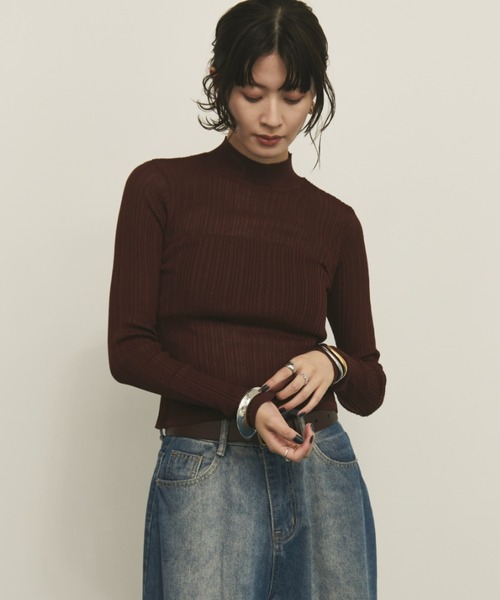 MERLOT（メルロー）の「リネンタッチリブ編みシアーハイネックプルオーバー（Tシャツ/カットソー・レディース・アイボリー/ブラック/ブラウン・FREE）」の8枚目の写真