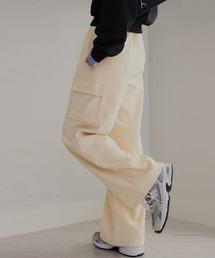 カーゴパンツ（ホワイト/白色系・コーデュロイ）ファッション
