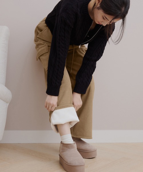 CHAN ME（チャンミ）の「裏起毛コーデュロイ調カーゴパンツ（カーゴパンツ・レディース・ブラック/アイボリー/ピンク/ベージュ・SMALL/MEDIUM/LARGE/X-LARGE）」の15枚目の写真