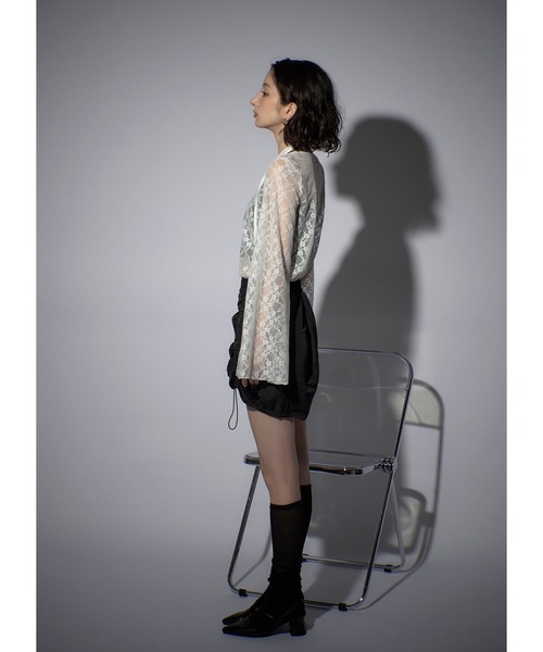 Adoon plain(アドーンプレーン)の「レースチョーカートップス/LS(Tシャツ/カットソー・レディース・ブラック/チャコールグレー/ボルドー/ホワイト・FREE)」の8枚目の写真