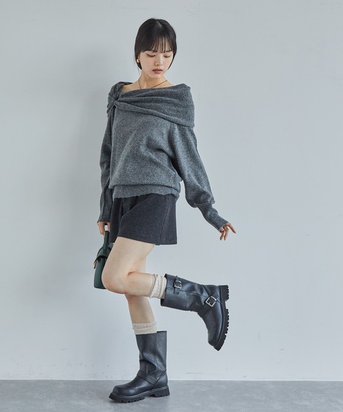 VIS(ビス)の「【2WAY】ミックスヤーンオフショルダーニット(ニット/セーター・レディース・チャコールグレー/ベージュ/キナリ・FREE)」の8枚目の写真