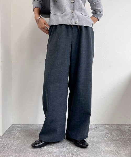 fredy emue(フレディエミュ)の「ウールライクストレートイージーパンツ(その他パンツ・レディース・ブラック/チャコールグレー/グレイッシュベージュ・36/38)」の22枚目の写真