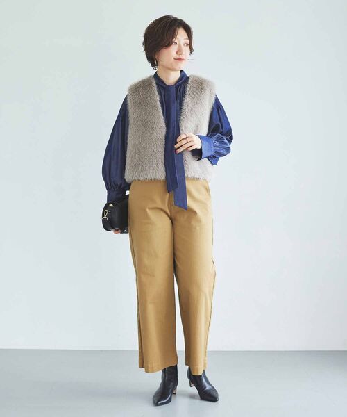 le.coeur blanc（ルクールブラン）の「ショートファーベスト（ベスト・レディース・ライトグレー/ベージュ・38）」の4枚目の写真