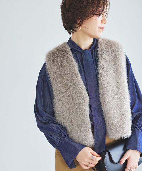 le.coeur blanc（ルクールブラン）の「ショートファーベスト（ベスト・レディース・ライトグレー/ベージュ・38）」の7枚目の写真